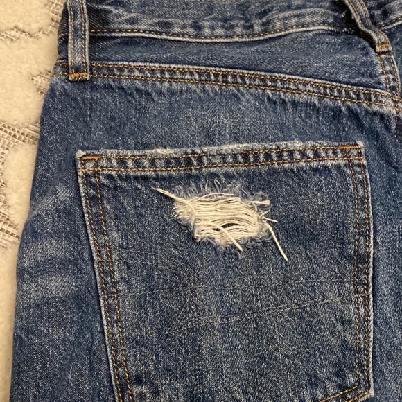 American Eagle 90’s Boyfriend Distressed Shorts - Picture 13 of 16